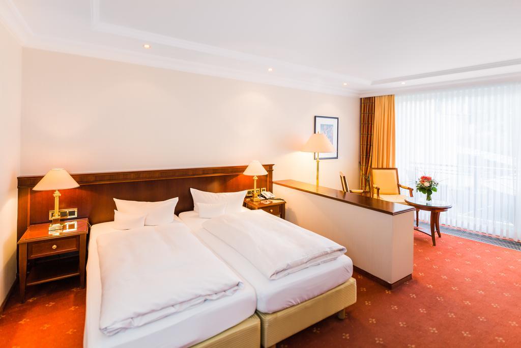 Hotel Villa Marburg Im Park Heigenbruecken Екстериор снимка