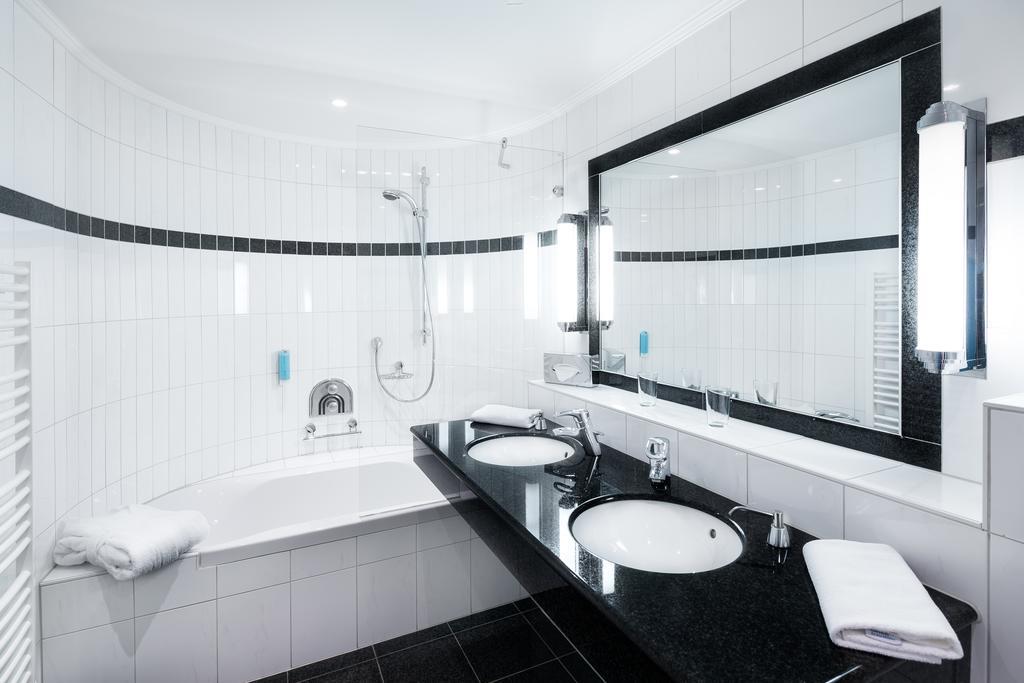 Hotel Villa Marburg Im Park Heigenbruecken Екстериор снимка